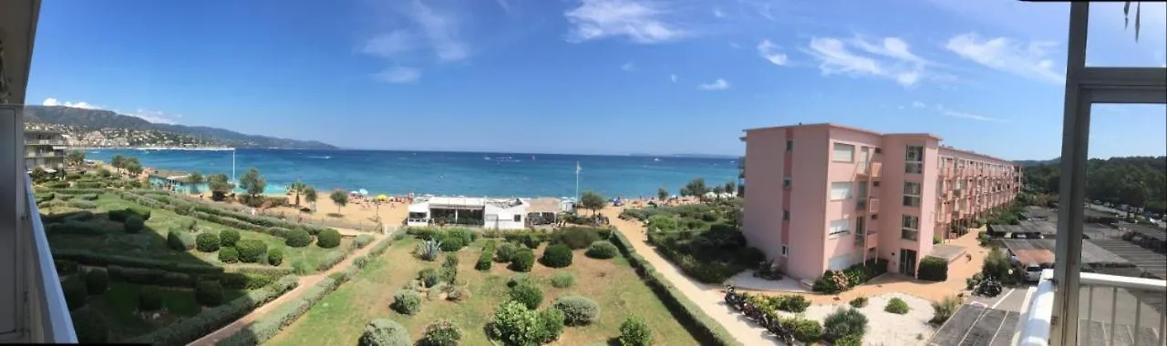 apt thalassa,vue mer, proche ville,au calme Le Lavandou