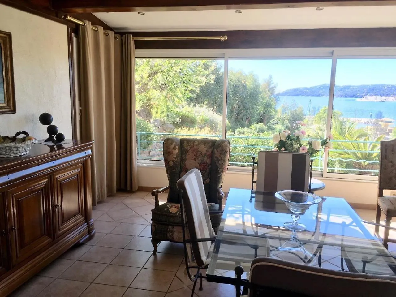 apt thalassa,vue mer, proche ville,au calme Le Lavandou 0*,  France