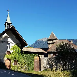 https://chateau-du-vigny-gite.hotels-rhonealpes.com